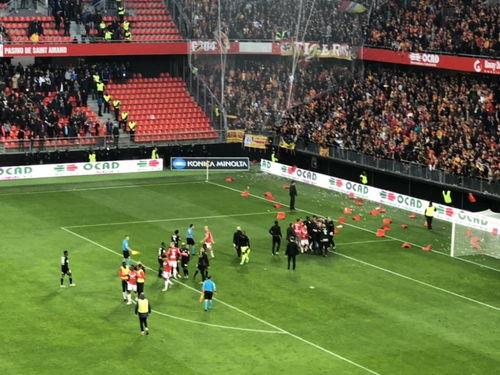 足坛最新爆料新闻直播,最新爆料新闻直播盘点